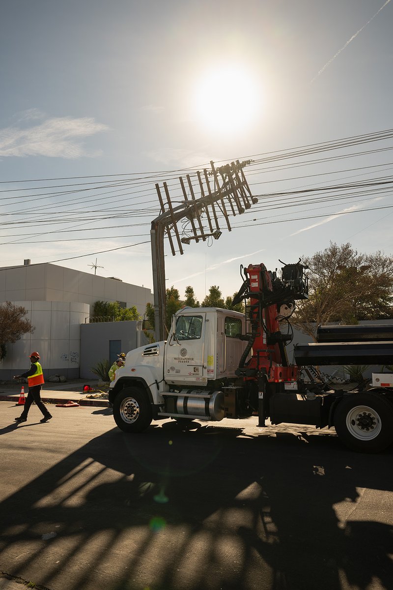 As of 3 pm, 154,433 of LADWP’s 1.5 million customers remain out of power. Communities with the most impacted customers are Sherman Oaks, North Hollywood, Pacoima, Woodland Hills, Los Feliz, Highland Park, El Sereno, and Eagle Rock. More: ow.ly/HGbG50UCijB