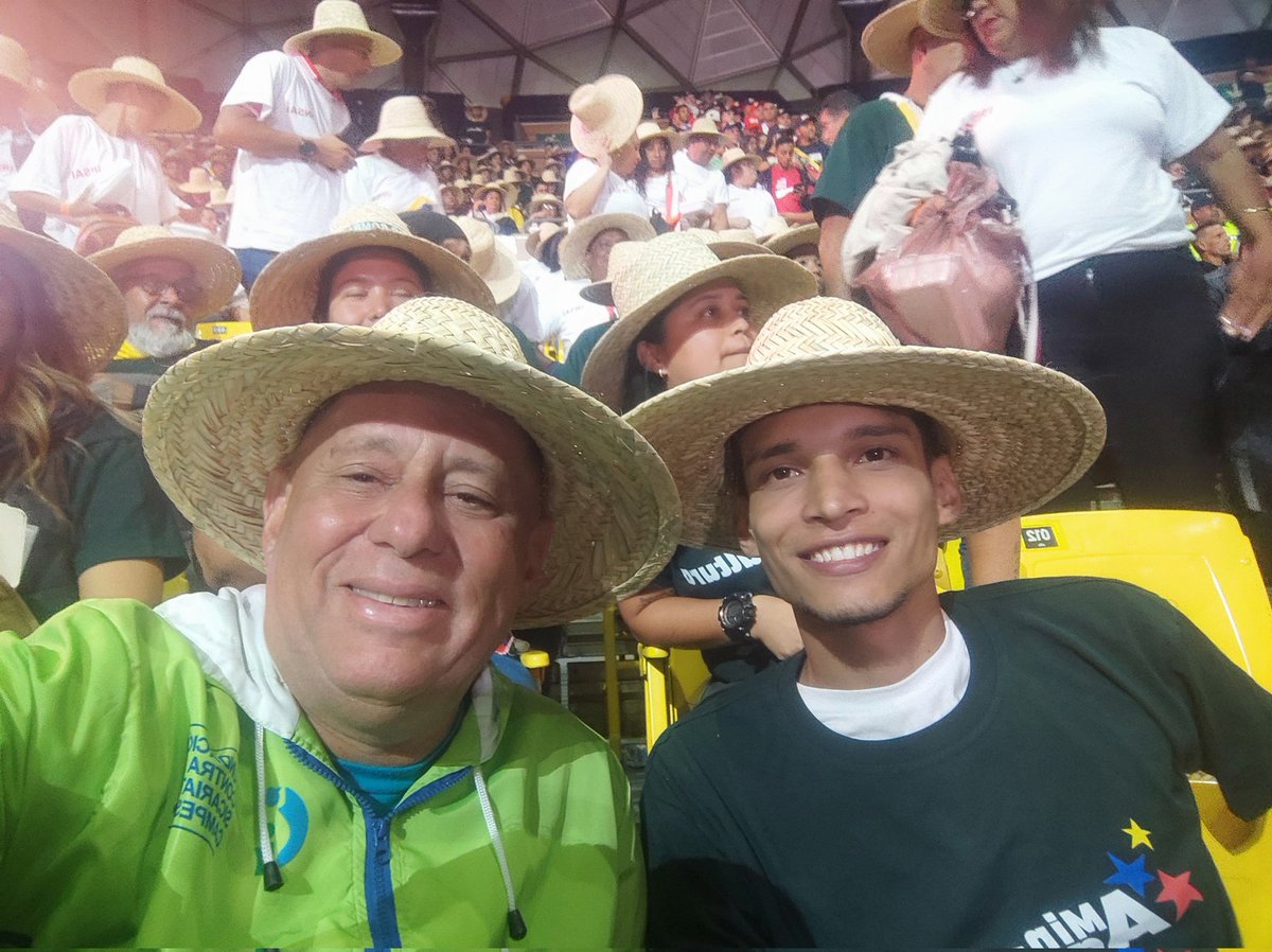 Reinaldo Castañeda tweet media