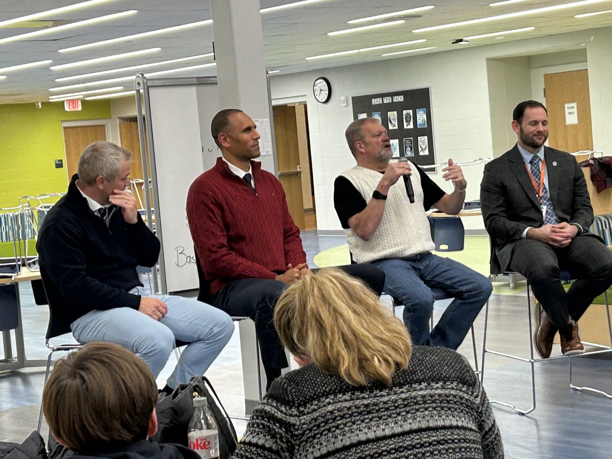 Tracy Keyes (@tracykeyes) on Twitter photo Hearing from the <a href="/wcsdistrict/">Worthington Schools</a> high school principal panel as I prepare to become a parent of a high schooler! 🤯
Thank you <a href="/LinworthAPNewts/">Linworth Experiential Program</a>, <a href="/AricThomas1/">Aric Thomas</a>, <a href="/phxms/">Phoenix MS</a>, and <a href="/TWHS_Cardinals/">Thomas Worthington High School</a> Hearing from the <a href="/wcsdistrict/">Worthington Schools</a> high school principal panel as I prepare to become a parent of a high schooler! 🤯
Thank you <a href="/LinworthAPNewts/">Linworth Experiential Program</a>, <a href="/AricThomas1/">Aric Thomas</a>, <a href="/phxms/">Phoenix MS</a>, and <a href="/TWHS_Cardinals/">Thomas Worthington High School</a>