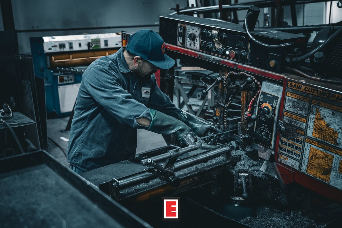 ElliottEquipCo's tweet image. Jorge, one of our master machinist, manning the saw machine which cuts metal cylinders down to length for various application in the process of being assembled. 

#BuiltforYou #machinework #machinist #imakeamerica #omaha