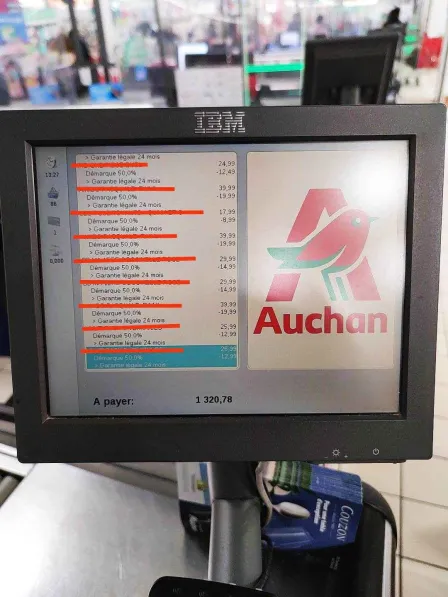 BalooFN's tweet image. « J'débarque sur Gotham City, le détail-détail dans la BatMobile »