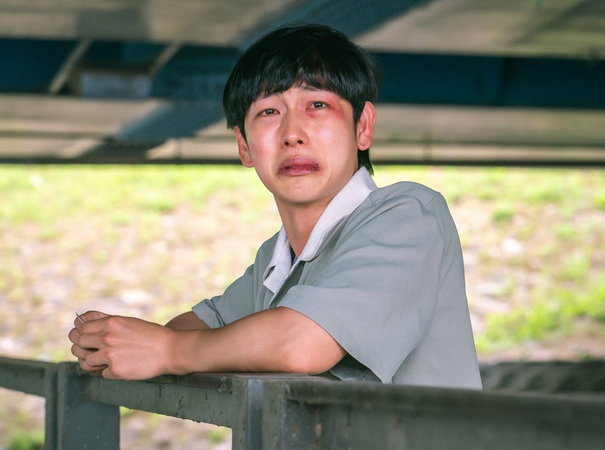sunizup's tweet photo. It's incredible there were hardly
any articles @ #Boyhood, even tho' it
won many awards, including #YimSiwan for #BestActor 3x!!, #BestOTT, #BestDirector & generated endless memes in Korea! I imagine if it was on #Netflix instead of #CoupangPlay, it would've been huge! https://t.co/iuaxCDun4W
