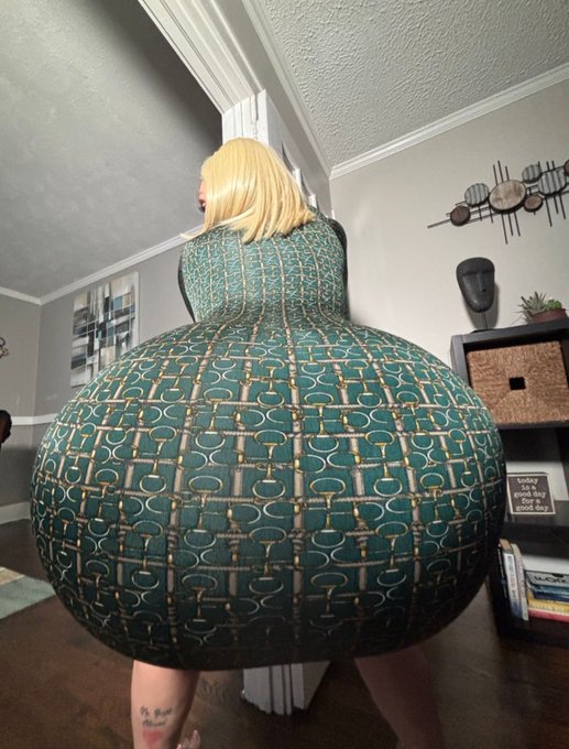 Wanna fuck? https://t.co/zzWvXdrlt4