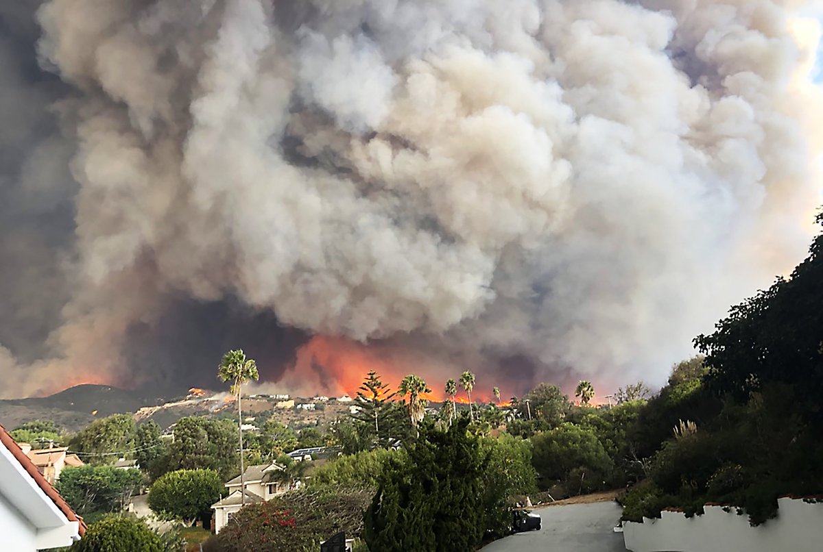 If you’re in an area affected by wildfires, prepare an emergency supply kit so you’re ready to evacuate if needed. Take only essential items with you.  

How to stay safe from wildfires: bit.ly/3LxsA9n