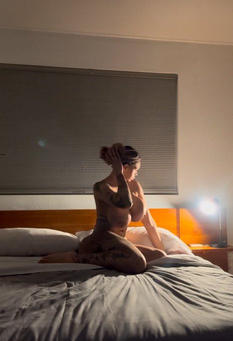 HalleHayes1