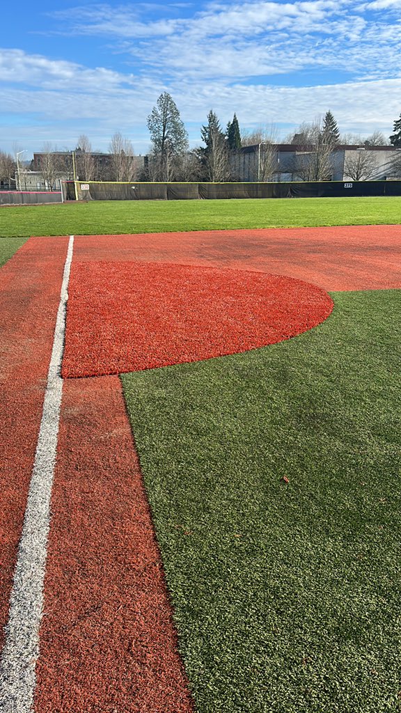 LoganHatley5's tweet image. New turf on the corners and in the boxes✅ #GoWolves