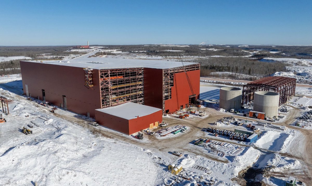 How it started vs how it’s going: 
Mine construction site, concentrator edition 🧱🔨

We made great progress in 2024 and can’t wait for where we’re headed in 2025! 

photo 1 - February 2024
photo 2 - December 2024