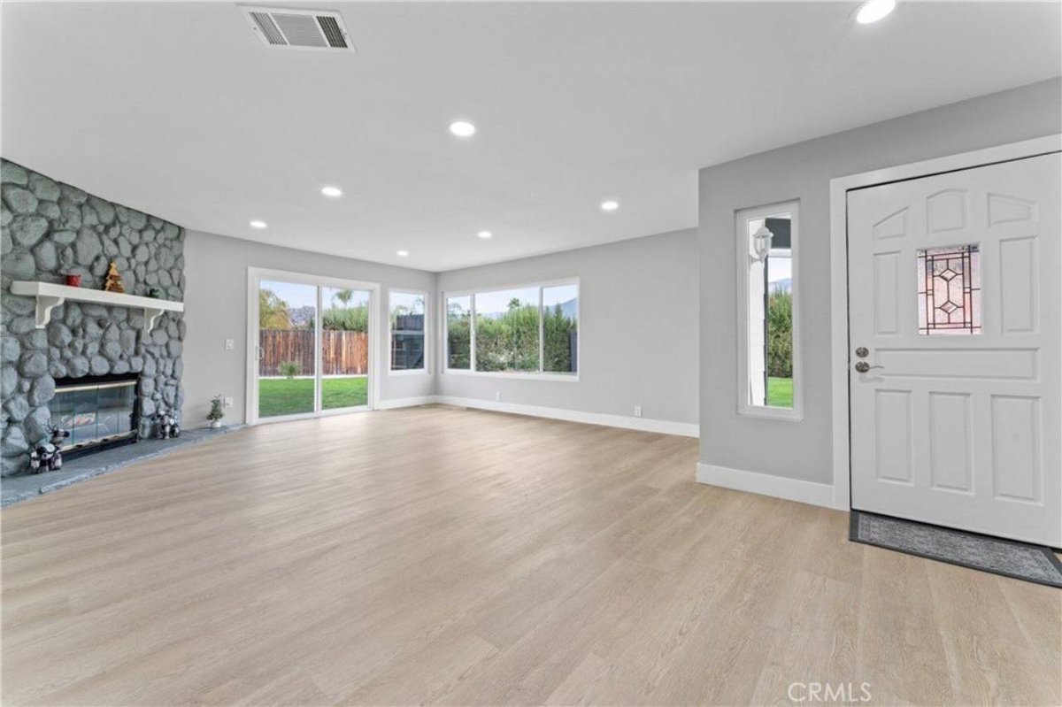 hommati240's tweet photo. 🏡😍 WOW Take a look at this Spanish Style Home in a nice neighborhood in the city of Hemet with Spectacular Views of the Valley and the orchards trees.📍26565 Valle Heights Road, Hemet, CA 92544
View at: https://t.co/iyMNqHhBSU

Listed by Hadaly Khoum
📸 by... https://t.co/CkQF11eukn