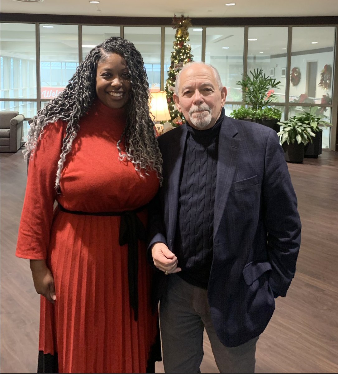 KizzyPayton's tweet photo. Honored to have been voted Vice Chair of the @BTRairport Commission yesterday! Looking forward to working alongside Commission Chair Bill Profita and the incredible Airport staff as we continue to serve this great community and region. Excited for what’s ahead! ✈️#FlyBTR https://t.co/qR74o70Br1