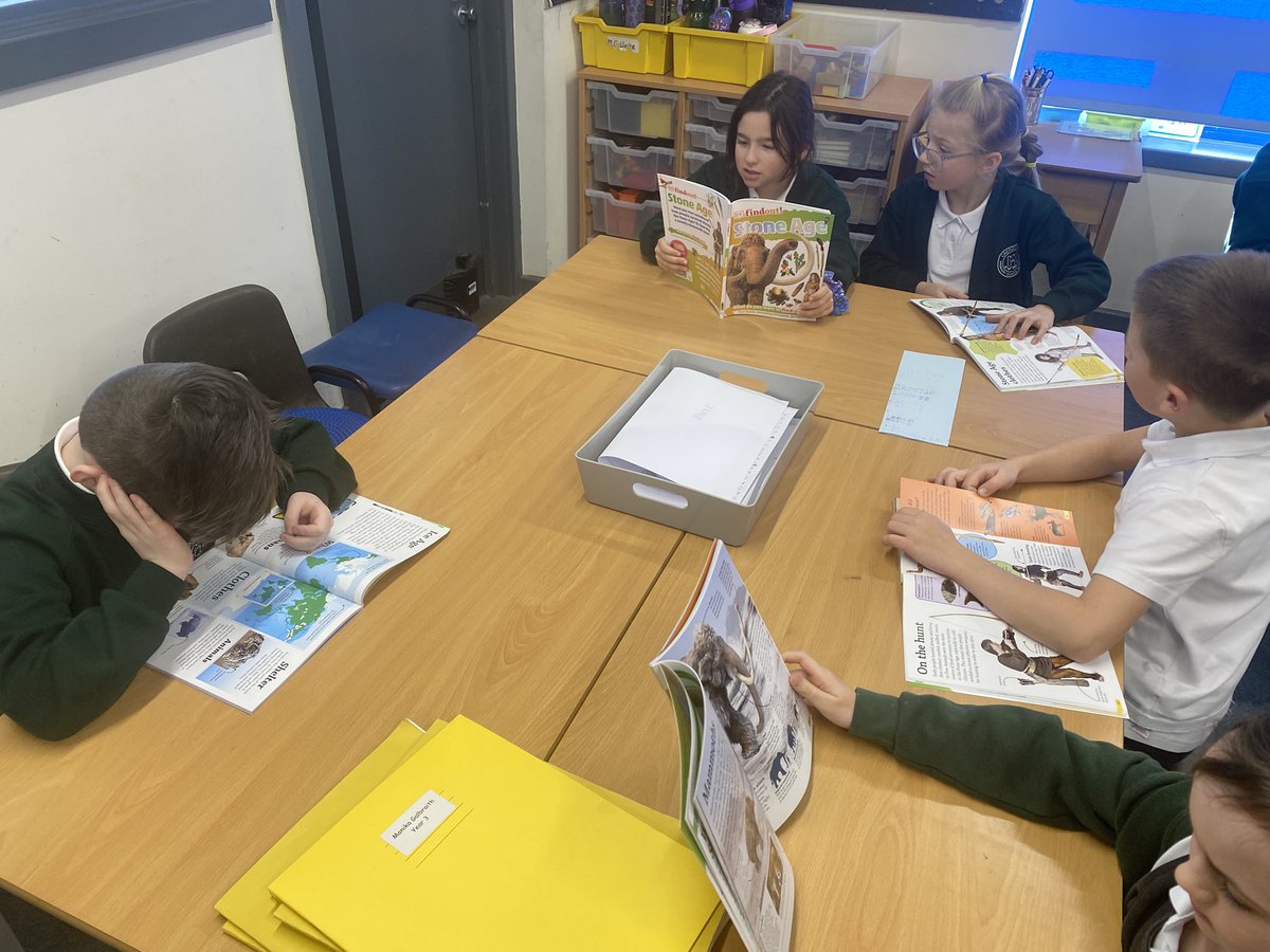 Mrs Dawe tweet media