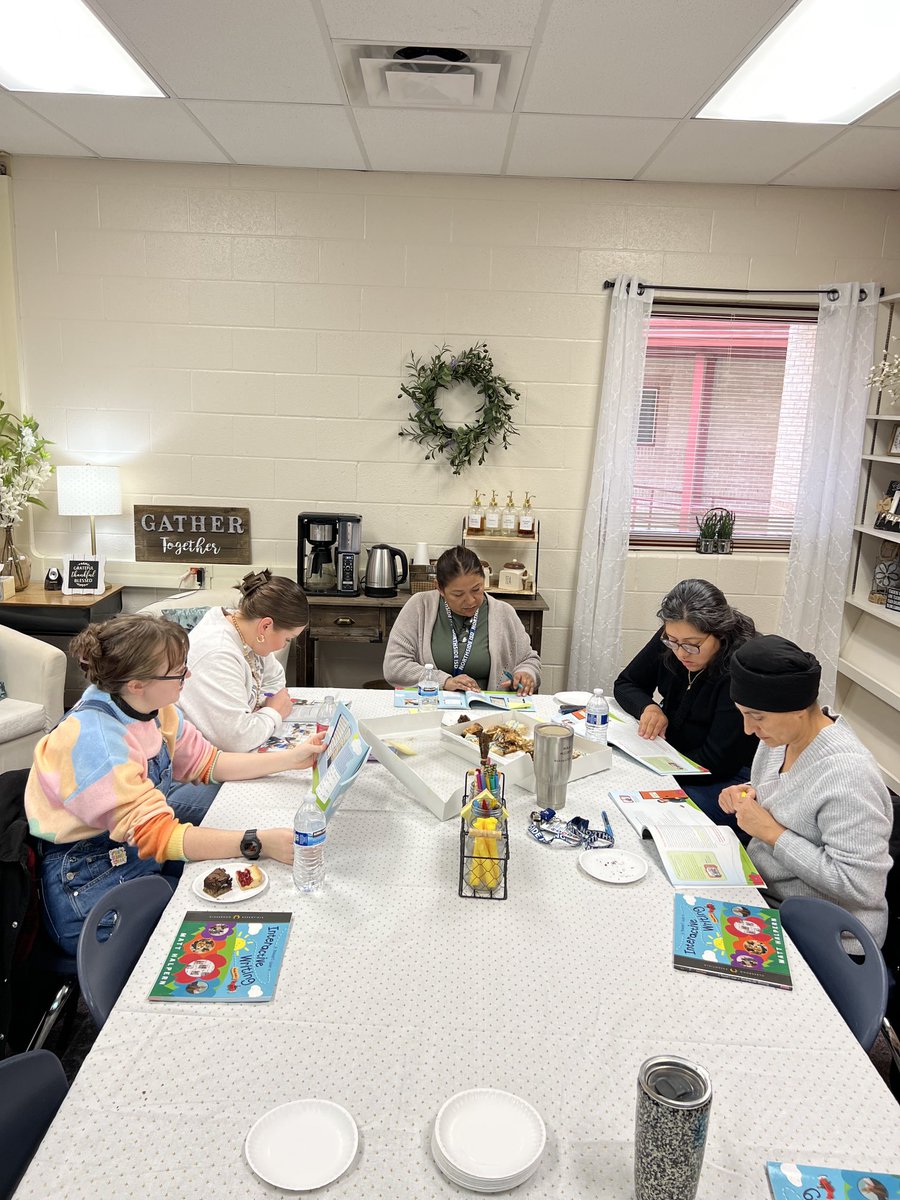 Brianna Santillanes (@briannasantill7) on Twitter photo First grade is always learning and growing. We started our interactive writing book study!! <a href="/NISDMcDermott/">Robert F. McDermott Elementary</a> <a href="/SallieMcvay/">Sallie McVay</a> <a href="/nisdelemelar/">Elementary ELAR</a> First grade is always learning and growing. We started our interactive writing book study!! <a href="/NISDMcDermott/">Robert F. McDermott Elementary</a> <a href="/SallieMcvay/">Sallie McVay</a> <a href="/nisdelemelar/">Elementary ELAR</a>