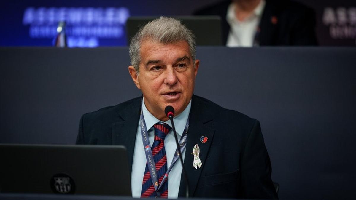 SrNaninho's tweet image. 🚨💣 #THEOBJECTIVE 🇪🇸

LaLiga echa más leña al &apos;caso Olmo&apos;: estudia recurrir la cautelar concedida al Barça.

El organismo presidido por Javier Tebas manifiesta «su absoluta disconformidad» con la resolución del CSD.

(@FcoSerrato)