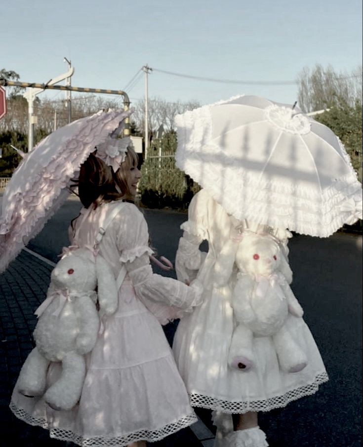 ⠀⠀⠀
⠀⠀⠀⠀⠀⠀⠀⠀ ⠀⣾⣿⣦⣀⣴⣿⣷
⠀⠀⠀⠀⠀⠀⠀⠀ ⠀⠛⣻⣿⠛⣿⣟⠛
⠀⠀⠀⠀⠀⠀⠀⠀ ⢠⣾⣿⡏ ⠀⢹⣿⣷⡄
⠀⠀⠀⠀⠀⠀⠀⠀ ⠀⠀⡟ ⠀⠀⠀⢻⡀

⠀⠀⠀