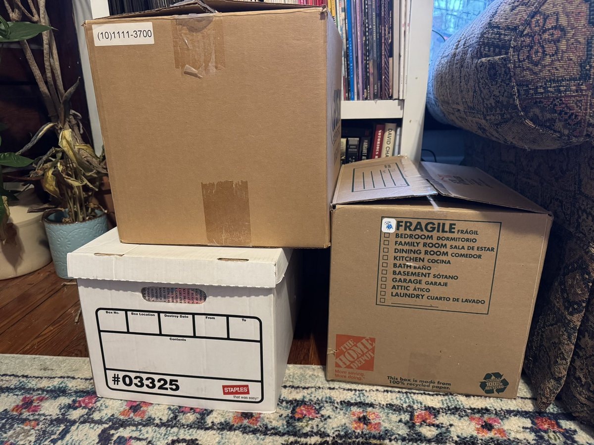 courtbanashi's tweet image. My friend/coworker’s parents were cleaning out her older brothers room and about to throw away a bunch of manga but she asked if she could give the boxes to me….the collection of a 2000s male weeb…half scared half thrilled to see what’s inside….