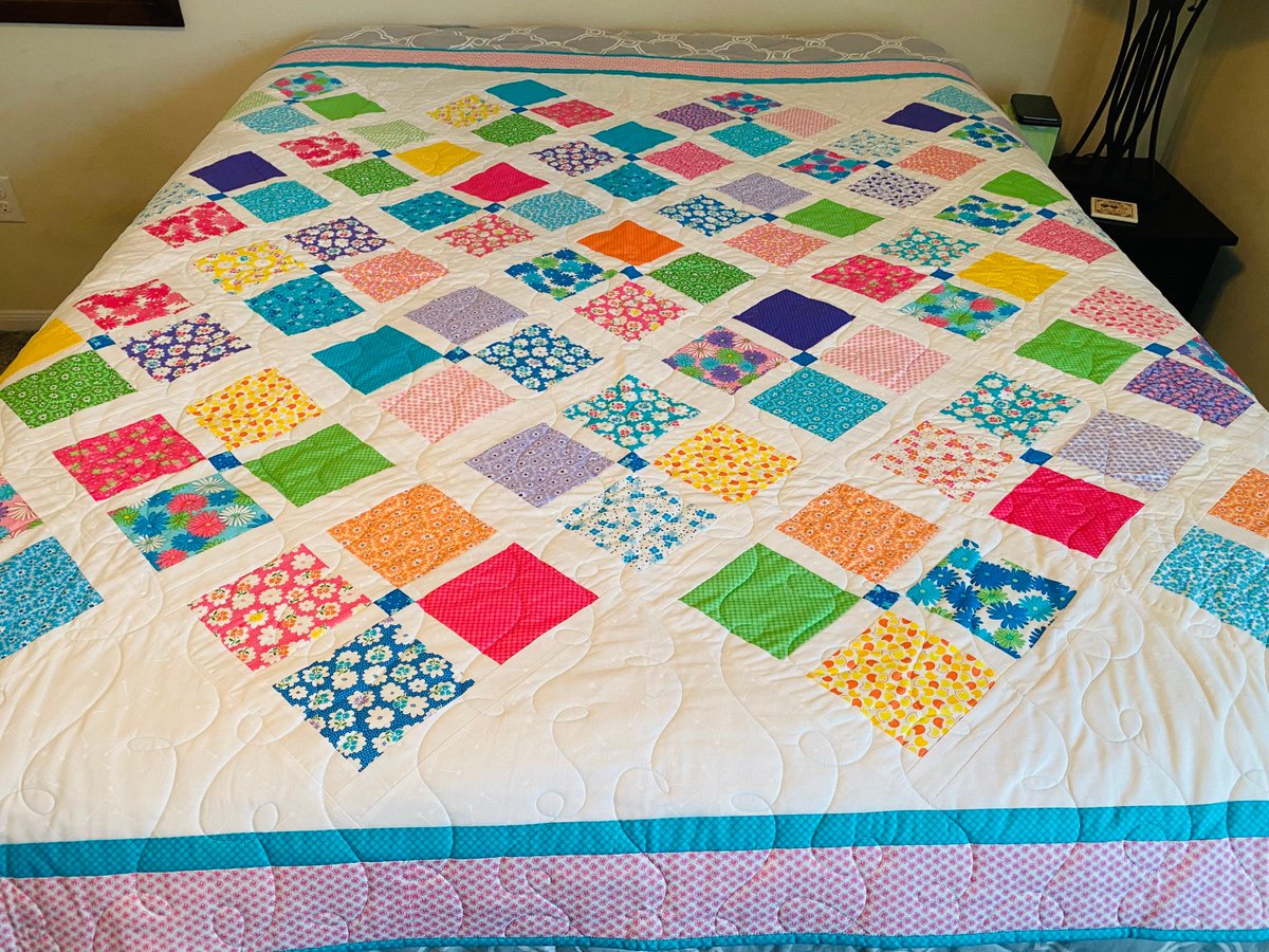 angelhw1956's tweet photo. Handmade Generous Throw/Twin Quilt https://t.co/Am6tzMX7A3 #Etsy #TeaTimeQuiltsnMore #ShowerGift https://t.co/tOIFFZFqqQ