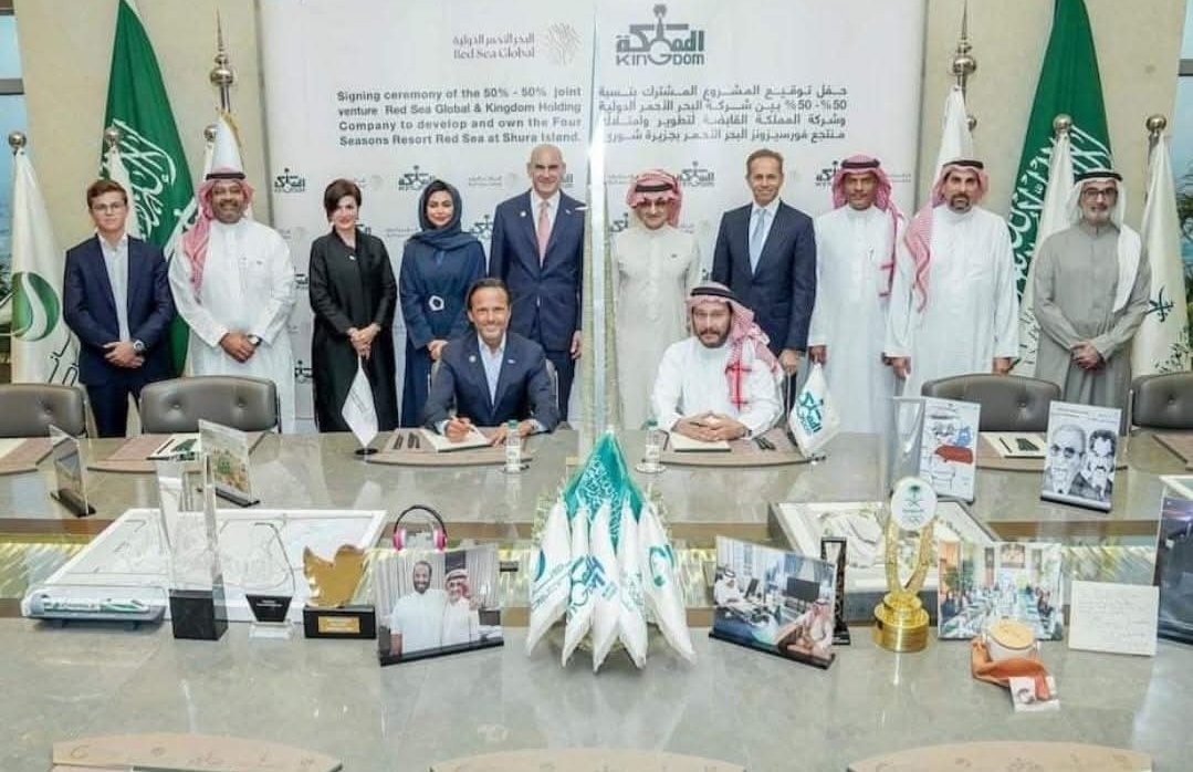 سمؤ الامير الوليد بن طلال ال سعود للمساعدة الخيرية والانسانيه والاستثمار العقارات من يريد تقديم طلب مساعدة اتواصل معنا Prince Al-Waleed bin Talal Al Saud for charitable and humanitarian assistance and real estate investment. Contact us via private message and give good tidings