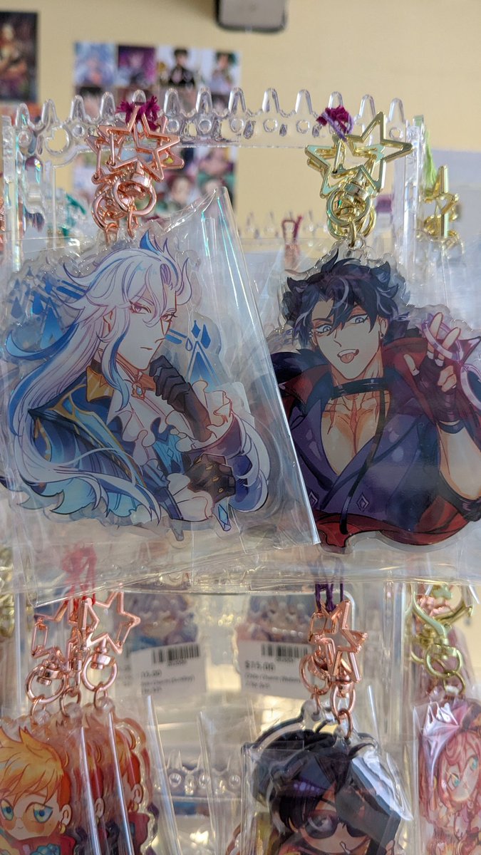 yukunka_kun's tweet image. added sunday and "only you" jayvik prints! and boothil 🥹💫 last chance to get them directly from the store at ArtistAlleyshop in montreal till the 14th!