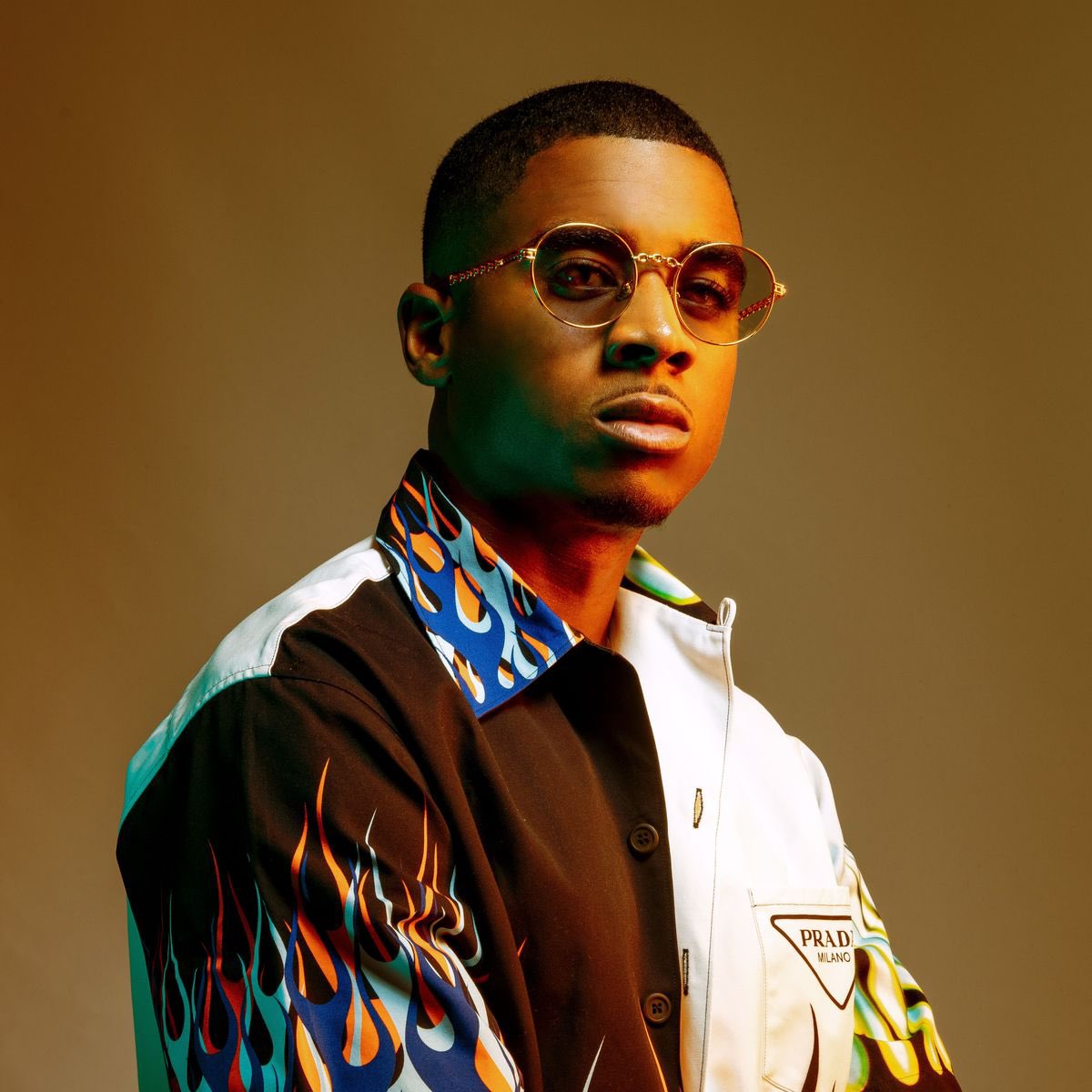 Kulturlesite_'s tweet image. 🚨 TIMAL x GRADUR x LETO 

UN FEATURING SORTIRA PROCHAINEMENT ⏳