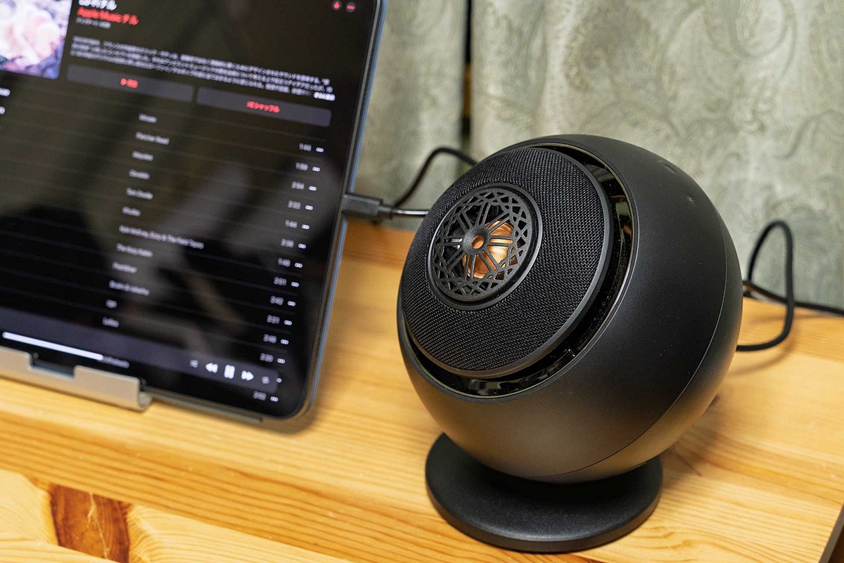 avwatch's tweet photo. 【レビュー】PCスピーカーを超えたサウンド。クリエイティブの球状スピーカー「Pebble Nova」1カ月使ってみた https://t.co/ujt1Rk8Zra #クリエイティブ #PebbleNova https://t.co/8j7SuaGSwN