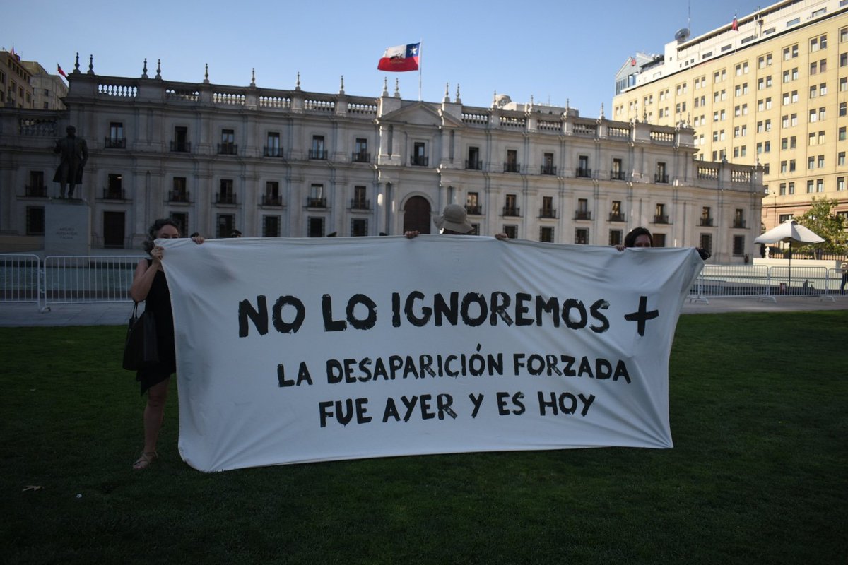 ¿Dónde está Julia Chuñil?

Imagen de la manifestación de hoy en La Moneda a dos meses de su desaparición.

📷 @_fantasmadeunafoto