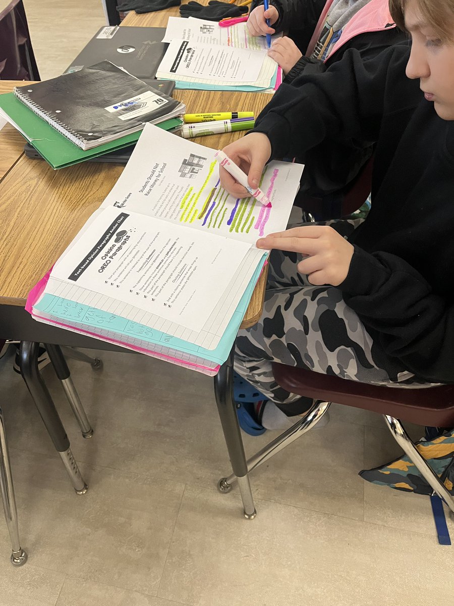 Lindsay Hudgins tweet media