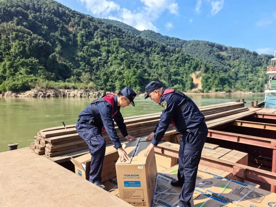 HarmonyYunnan's tweet image. On January 5, the General Administration of Customs issued 15 measures, including: supporting regions that really need and meet the conditions to apply for port opening or expansion according to the prescribed procedures.
#Openness #China 
#ImportandExportTrade