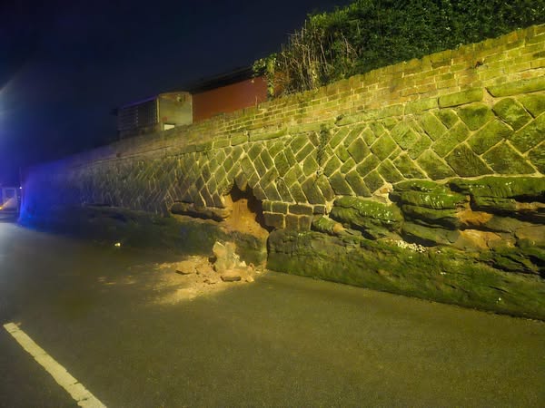 Unfortunately, Town Street in Bramcote has been closed due to a collapsed wall. Please avoid the area for your safety. Further updates will be provided.
