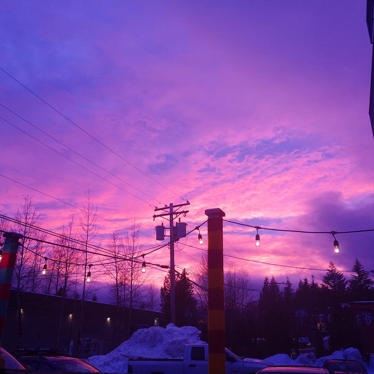 There’s no place quite like home, especially under skies like these. 💜