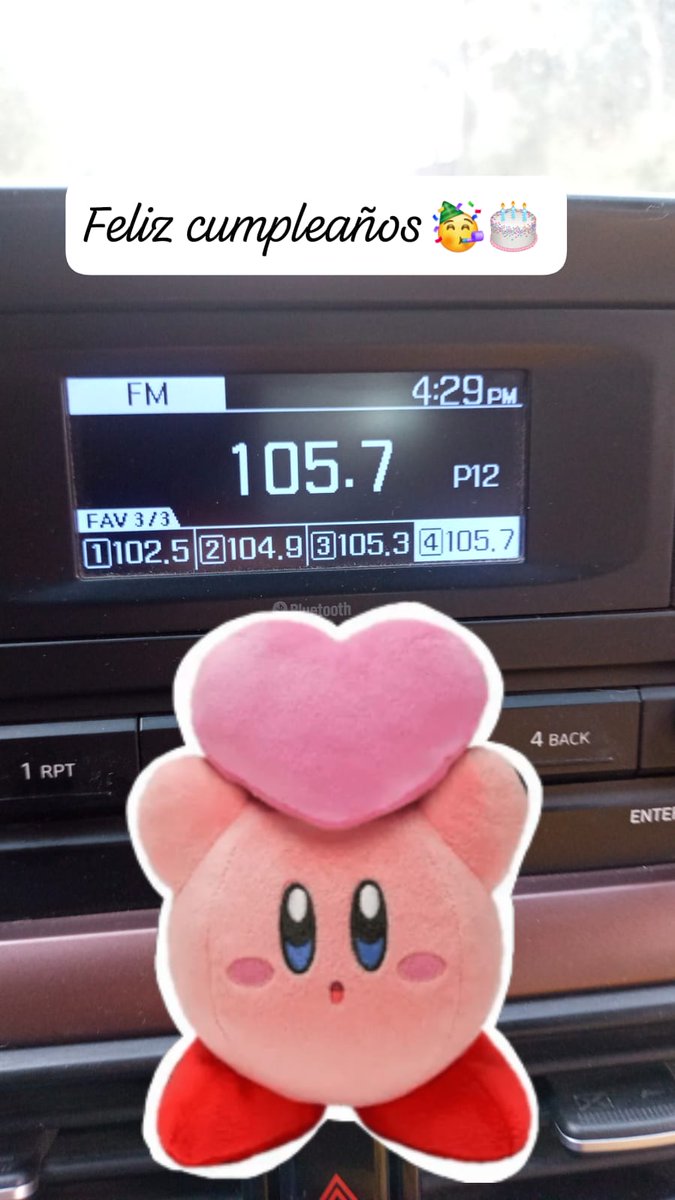 Hola <a href="/Lapiz_Cero_/">Lapiz Cero</a> s póngan la canción de María Daniela y su sonido Lasser "Hoy es mi fiesta de cumpleaños" en honor a <a href="/livomalo/">Brian Mtz L.ivo</a>

Yo quiero ser el Livo Chofirete Bailador Cumbiandero

Saludos a todos en cabina 
#TodosSomosLivo
#FelizcumpleLivo
<a href="/Reactor105/">Reactor 105.7 FM</a>