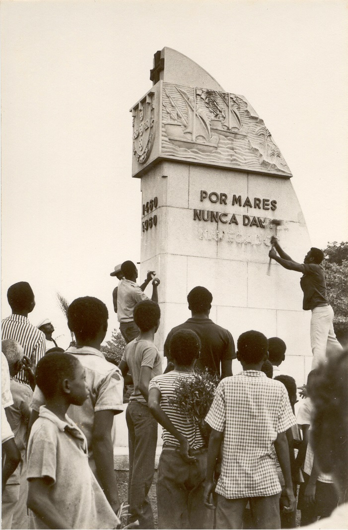 «Por mares nunca dan»

Abril em São Tomé e Príncipe (1974-1975)