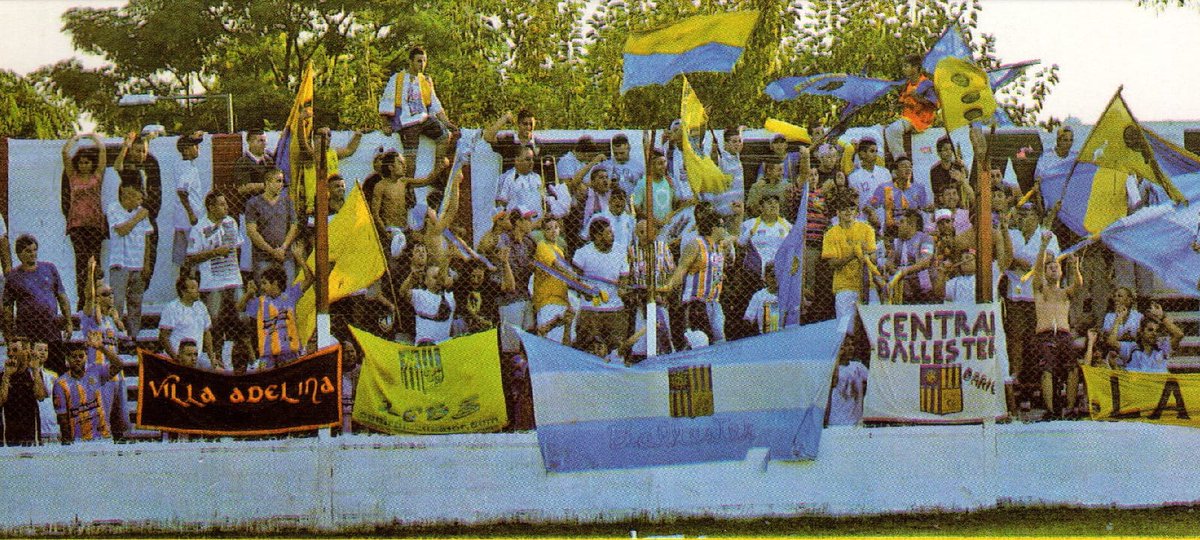 ArgHinchadasQV's tweet photo. Hinchada de Central Ballester
#CentralBallester https://t.co/Nkm2JHZpVd
