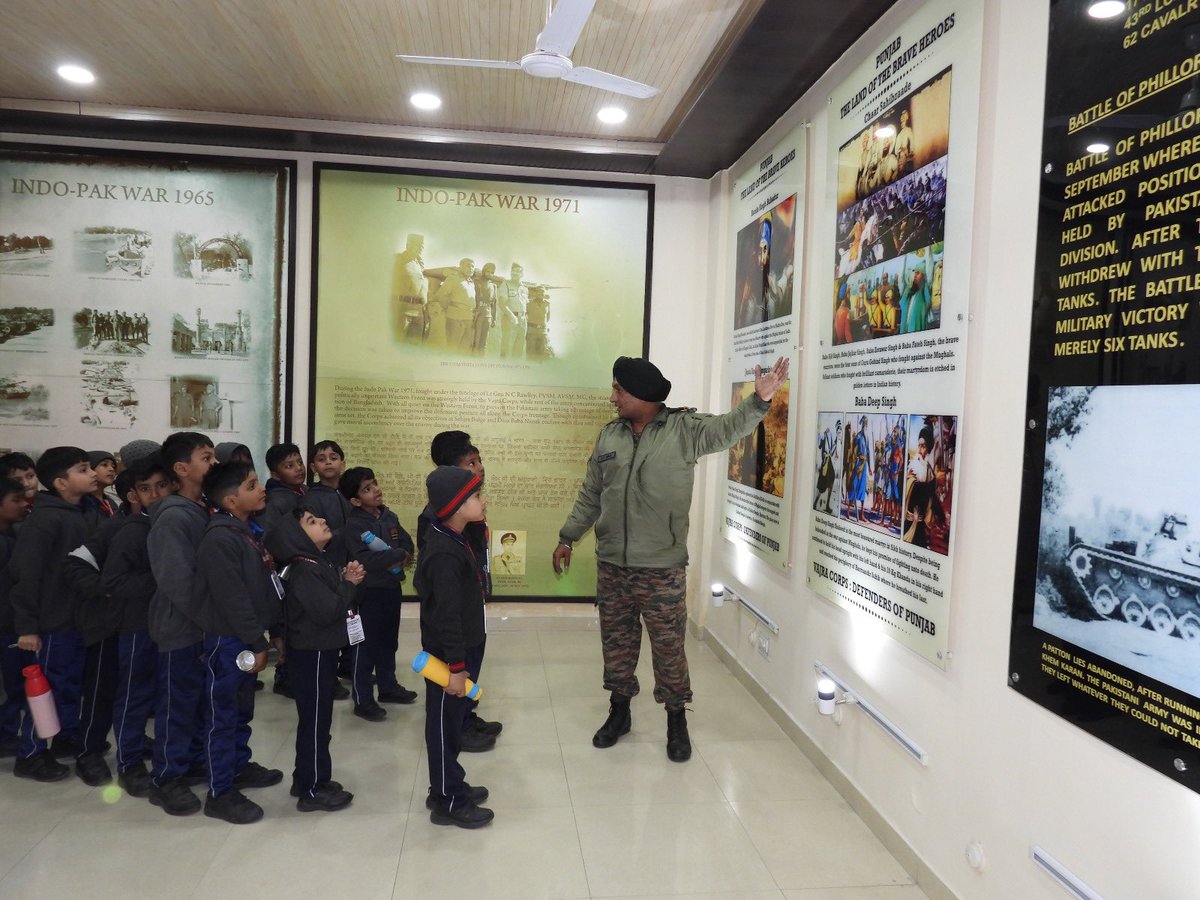 VajraCorps_IA's tweet photo. #IgnitingYoungMinds 
#NationBuilding 

283 young explorers from PM Shri Kendriya Vidyalaya No. 3, Jalandhar Cantt, were welcomed by the Vajra Corps at the iconic Vajra Museum. Immersed in India’s glorious military history, these curious minds left inspired to excel and serve the nation. #YoungSoldiers #IndianArmy #NationBuilding #InspiringLeaders

@adgpi @westerncomd_IA @pro_defence @ArmyPublicSchool @KVS_HQ @OfficialAwwa
@TinyDhillon  @rakeshsharma15  @kakar_harsha  @LtGenDPPandey  @MajorAliShah     
@JassiSodhi24 @majorgauravarya  @major_pawan
