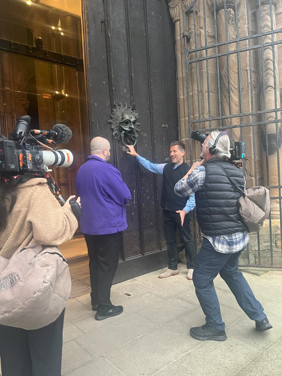 Durham Cathedral tweet media