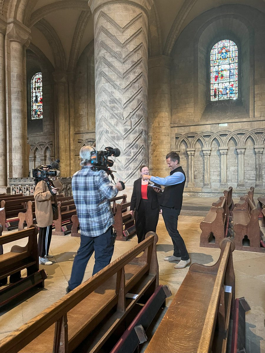 Durham Cathedral tweet media