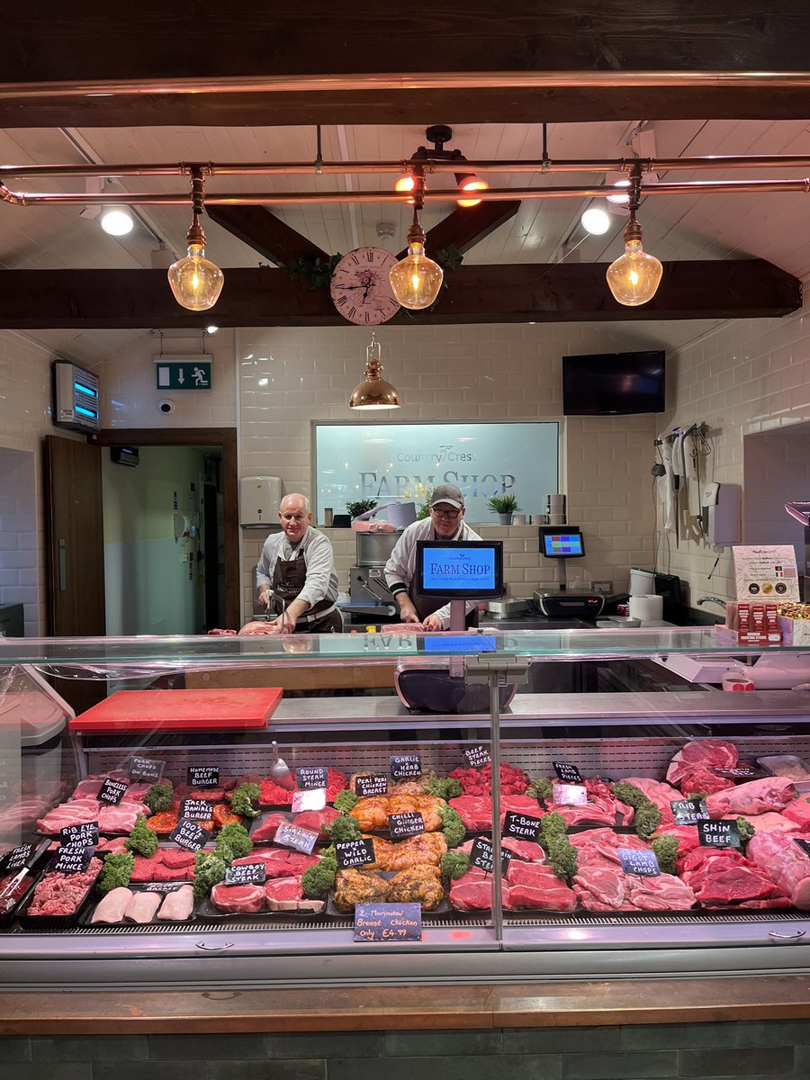 Country Crest FS tweet media