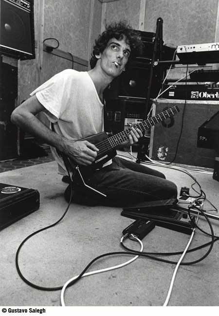 rockEnSpotify's tweet photo. Hoy Spinetta cumpliria 75 años y, en honor a su nacimiento, se celebra el Día del Músico 
Flaco eterno ♾️ https://t.co/1eKdSTLSrF
