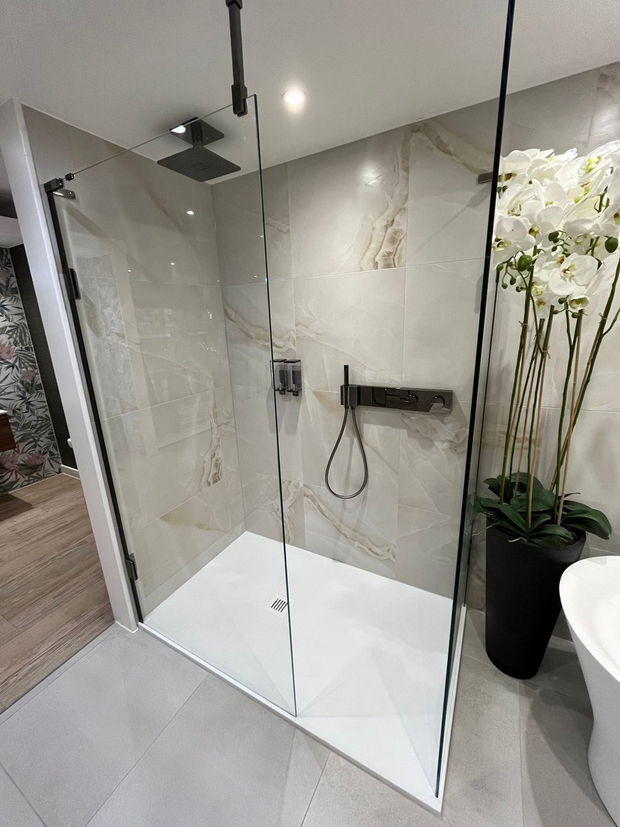 SHOWROOM SHOUTOUT📣 

TEC LIFESTYLE MALDRON

We love the Roman display at Tec Lifestyle in Maldron. Roman's Wetroom Panels are the perfect accompaniment to any bathroom, pairing this with marble tiles creates the ultimate bathroom sanctuary.