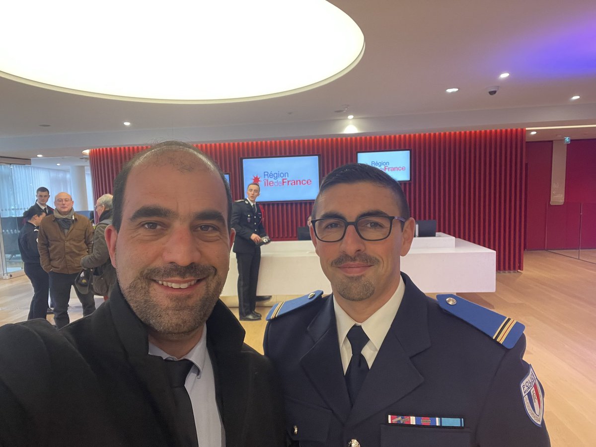 Fabien Vallée (@fabienvallee) on Twitter photo Aux vœux de <a href="/iledefrance/">Région Île-de-France</a> aux forces de sécurité.
La politique de sécurité menée par la région ne sera pas amputee en 2025.
Une bonne nouvelle pour les services et pour nos communes.
#iledefrance #securite Aux vœux de <a href="/iledefrance/">Région Île-de-France</a> aux forces de sécurité.
La politique de sécurité menée par la région ne sera pas amputee en 2025.
Une bonne nouvelle pour les services et pour nos communes.
#iledefrance #securite