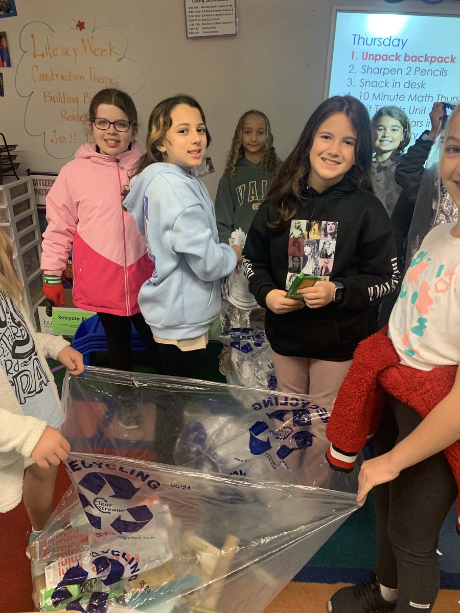 MsKerlek tweet media