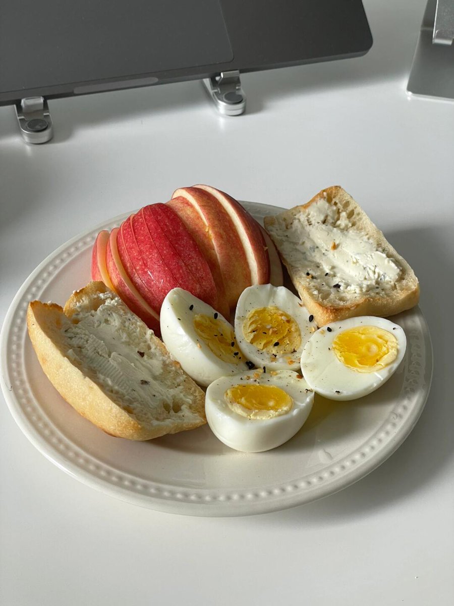 MyFanatic7's tweet photo. Start my day with today's nutritious breakfast for a day packed with energy! 😊#Fitness #GymLife #Nutrition #BroScience #HealthyEating #MealPrep #Workout #Protein #Gains #MorningRoutine #Energy #Fuel  #Health #BodyBuilding  #ThursdayThoughts  #ThursdayVibes  #ThursdayMotivation https://t.co/MSkhdgpvO3