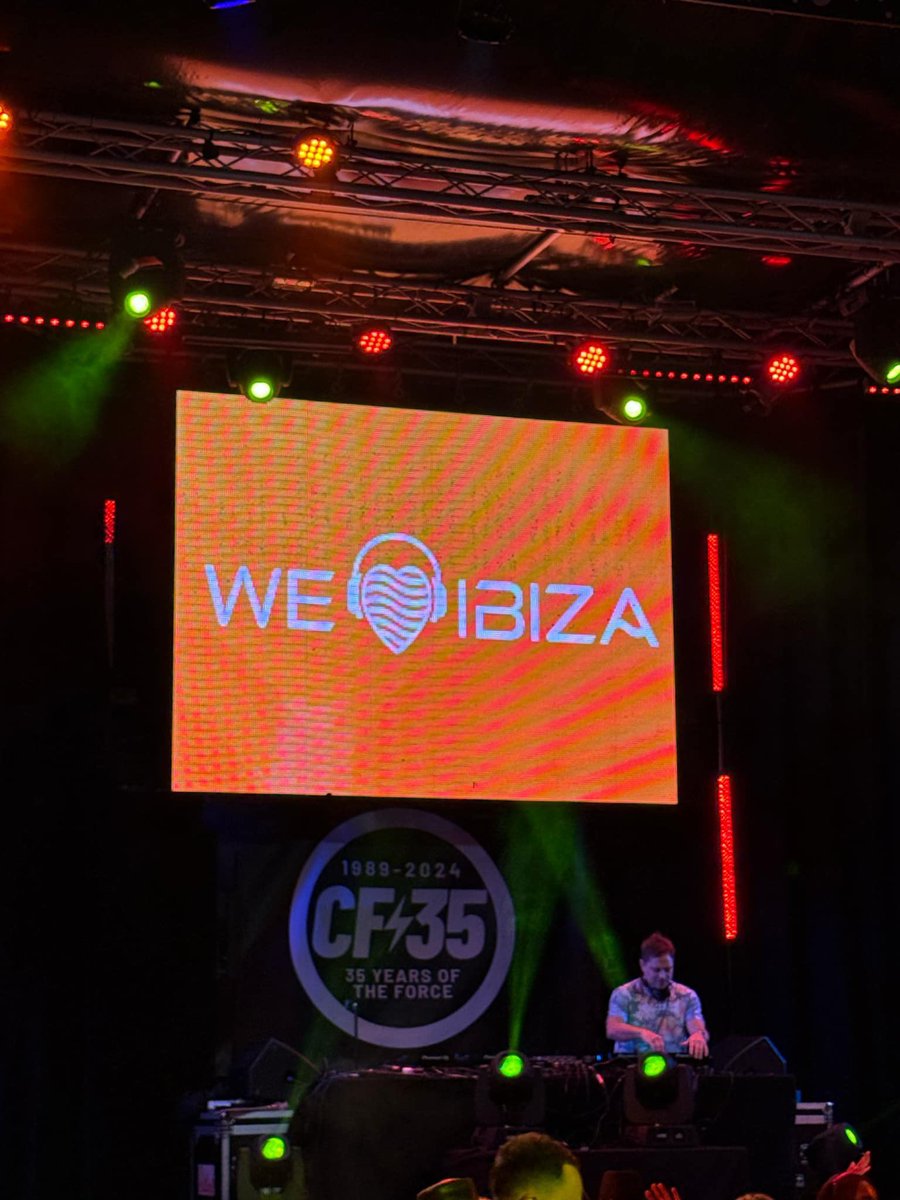 dial_a_deejay's tweet photo. Bringing the vibe to Butlin’s over the last few weeks! We Love Ibiza Weekend, Ultimate 80s &amp; Bootleg Ball!

#dialadeejay #ibiza #butlins #weddings https://t.co/cjRNI8kZQq