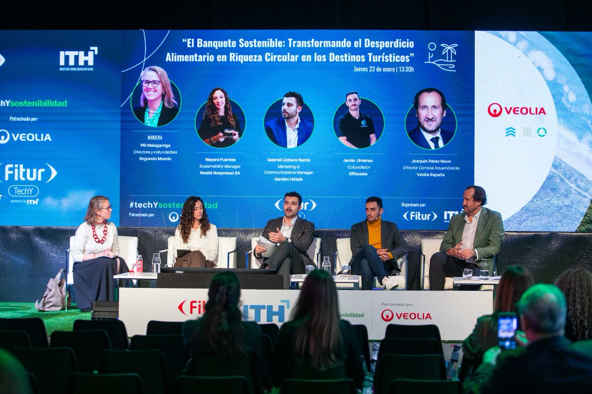 🗣️Joaquín Pérez Novo, director general Aquambiente de <a href="/Veolia_Es/">Veolia | España</a> (Agua), ha participado en el debate "Transformando el Desperdicio Alimentario en Riqueza Circular en los Destinos Turísticos", resaltando la evolución de las depuradoras en #ecofactorías, que nos alcanzar la