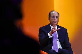 InvestBuddy_'s tweet photo. BlackRock CEO Larry Fink: Bitcoin Could Reach $700,000

Larry Fink highlights Bitcoin’s potential as a global hedge, stating that increased institutional adoption could push BTC’s price to $700,000.

BlackRock is accelerating institutional adoption with its Bitcoin and Ethereum-focused ETFs. According to Fink, this wave of adoption could multiply Bitcoin’s value.

Can institutional capital drive Bitcoin to these levels?

#Bitcoin #CryptoNews #InvestBuddy