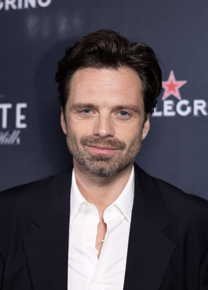 vbarn3s's tweet photo. FIRST TIME OSCAR NOMINEE SEBASTIAN STAN https://t.co/zfflVoqBgG