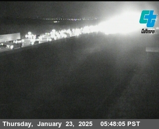 KCBSAMFMTraffic's tweet photo. #Tracy #AlatamontPass: Solid stop and go conditions on westbound #Interstate205 from Mountain House Parkway onto westbound #Interstate580 to past Grant Line Road. There's a crash at Grant Line blocking the left lane. #KCBSTraffic 📷CalTrans https://t.co/mUDLzURNqy