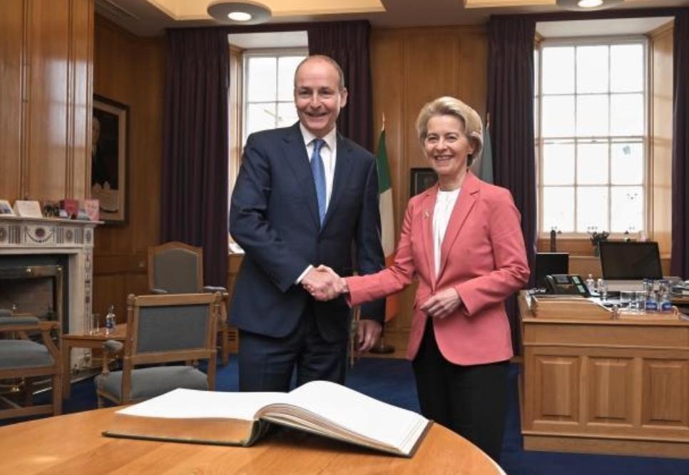 Ursula von der Leyen (@vonderleyen) on Twitter photo Congratulations on your appointment as Taoiseach, dear <a href="/MichealMartinTD/">Micheál Martin</a>.
Looking forward to working with you again.
Together, we will make Europe and Ireland more competitive in these turbulent times.
Comhghairdeas leat! Congratulations on your appointment as Taoiseach, dear <a href="/MichealMartinTD/">Micheál Martin</a>.
Looking forward to working with you again.
Together, we will make Europe and Ireland more competitive in these turbulent times.
Comhghairdeas leat!