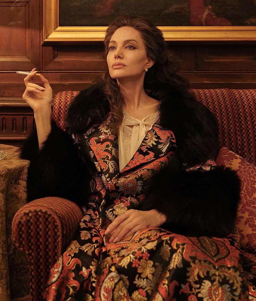 Que no hayan nominado a Angelina Jolie por su papel en "María", pero sí a Karla Sofía Gascón por "Emilia Pérez" debe ser el insulto más grande en la historia de los Oscars. 

#Oscars #Oscar
