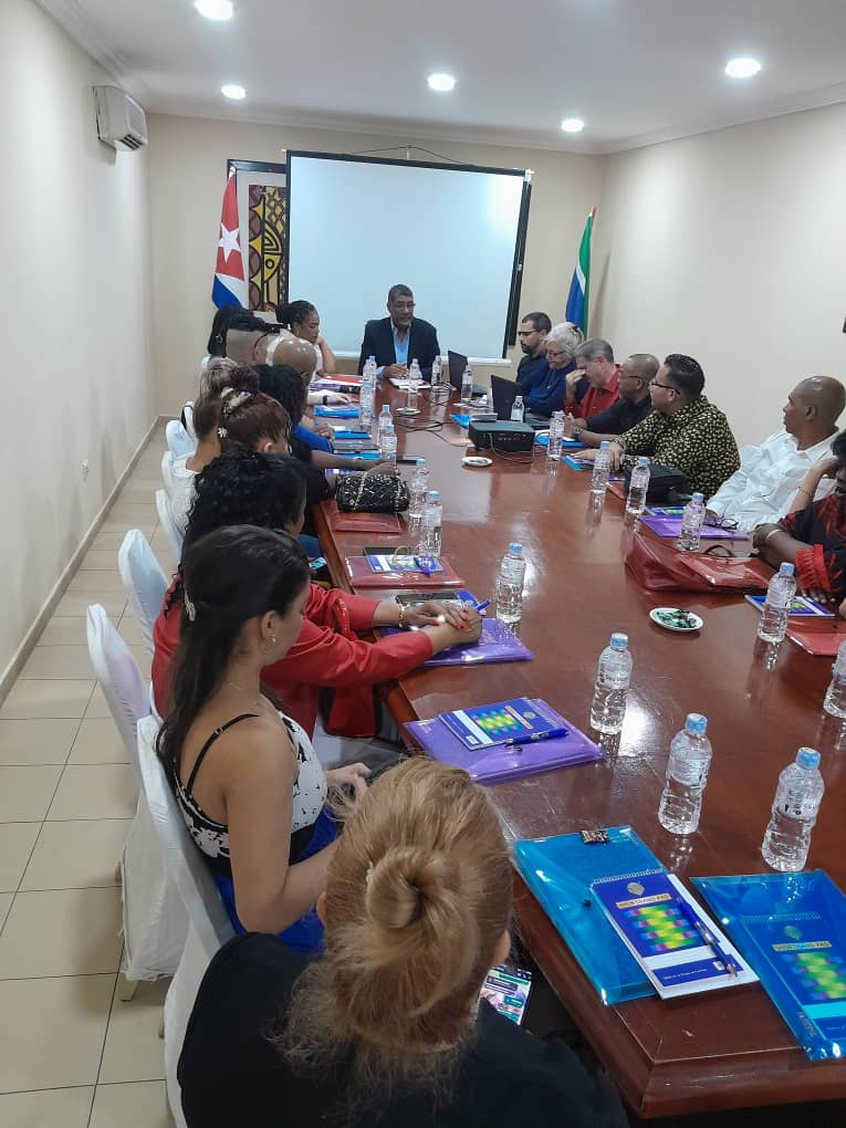 AbelendaCuba's tweet photo. Desde #CubaVencerá Felicitamos a la Brigada Médica #Cubana en #Gambia por su encomiable labor humanitaria y solidaria durante 2024 en esa hermana y agradecida nación #africana. #CubaEsSolidaridad NO terrorista. https://t.co/g2hZkssY4F