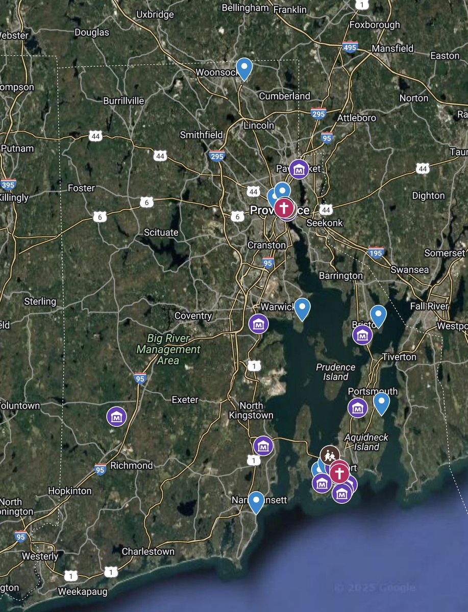 Today's featured Google Map is Rhode Island: google.com/maps/d/edit?mi…