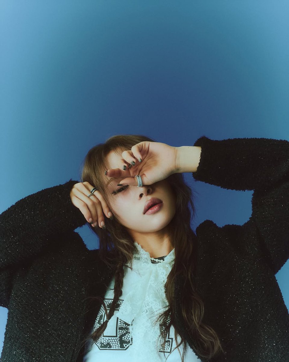 youngtaepics's tweet photo. She's so attractive 

#베베 #태터
#BEBE #Tatter https://t.co/BTy6pSMWjb